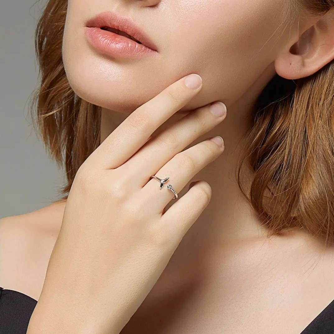 Whale Tail Moonstone Ring